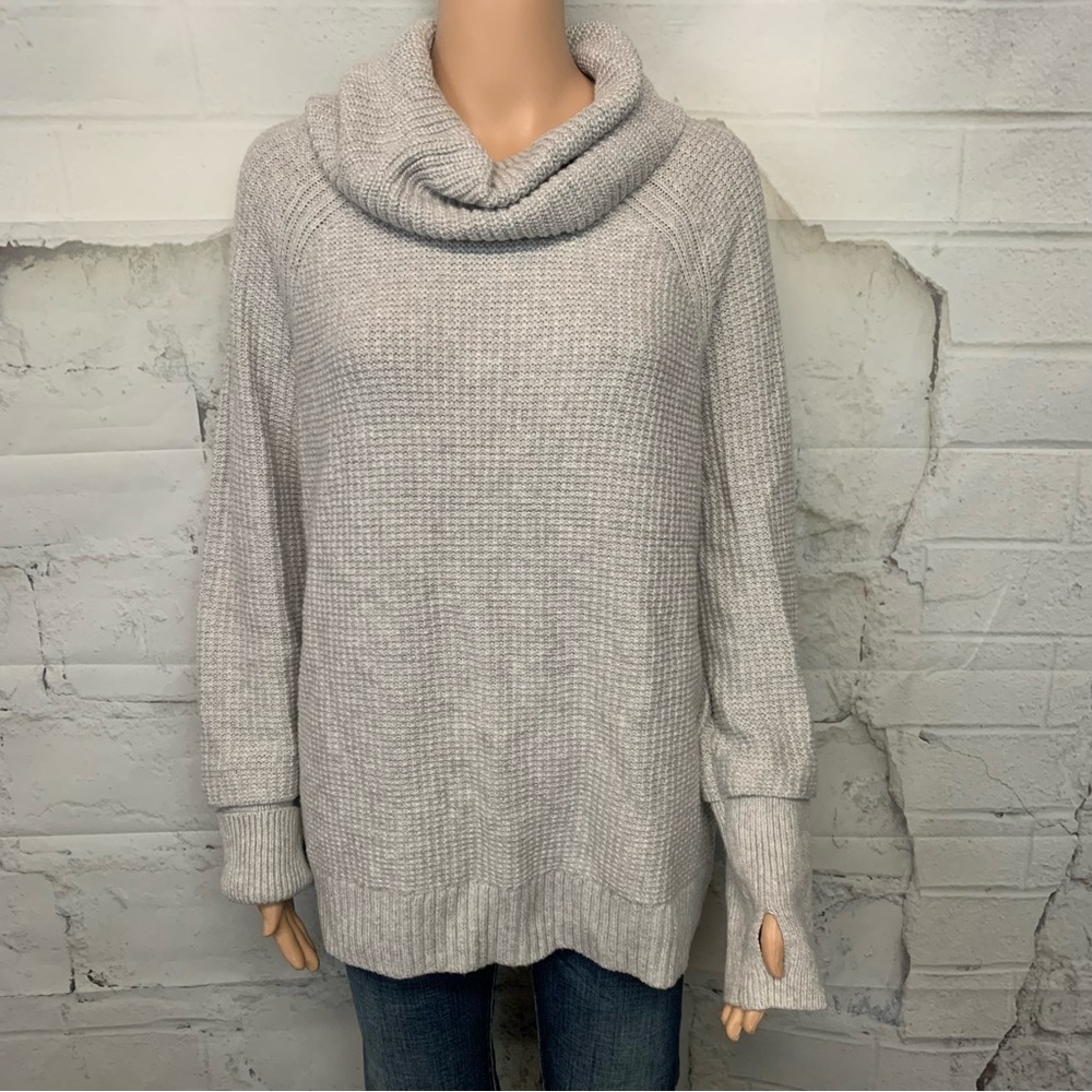 Market & Spruce Sweater - Picture 1 of 5
